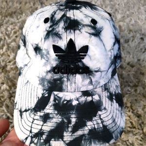 Woman's Adidas baseball cap